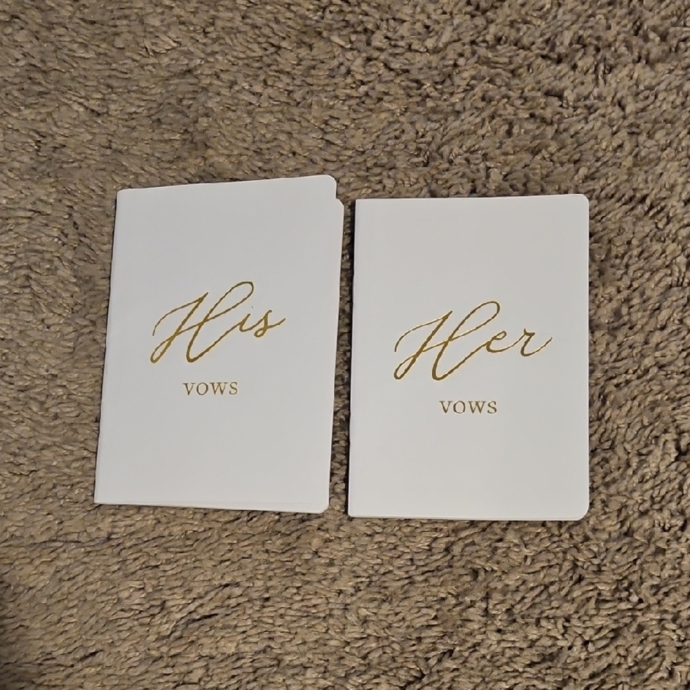 White and Gold Vow Booklets